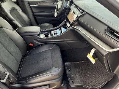 2026 Jeep Grand Cherokee GRAND CHEROKEE L LAREDO ALTITUDE 4X2