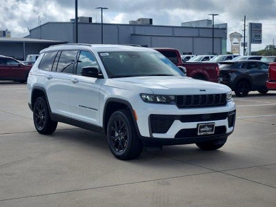 2026 Jeep Grand Cherokee GRAND CHEROKEE L LAREDO ALTITUDE 4X2
