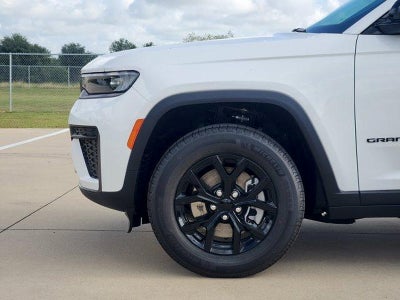 2026 Jeep Grand Cherokee GRAND CHEROKEE L LAREDO ALTITUDE 4X2