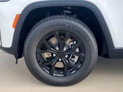 2026 Jeep Grand Cherokee GRAND CHEROKEE L LAREDO ALTITUDE 4X2