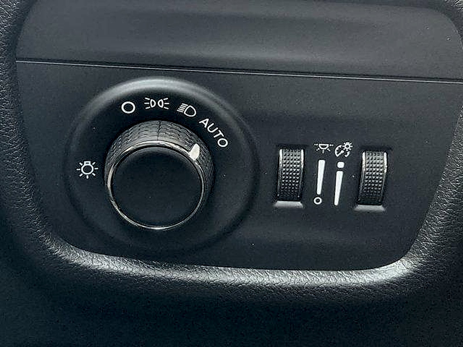 2026 Jeep Grand Cherokee GRAND CHEROKEE L LAREDO ALTITUDE 4X2