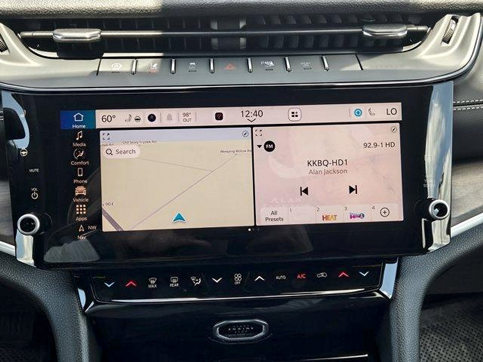 2026 Jeep Grand Cherokee GRAND CHEROKEE L LAREDO ALTITUDE 4X2