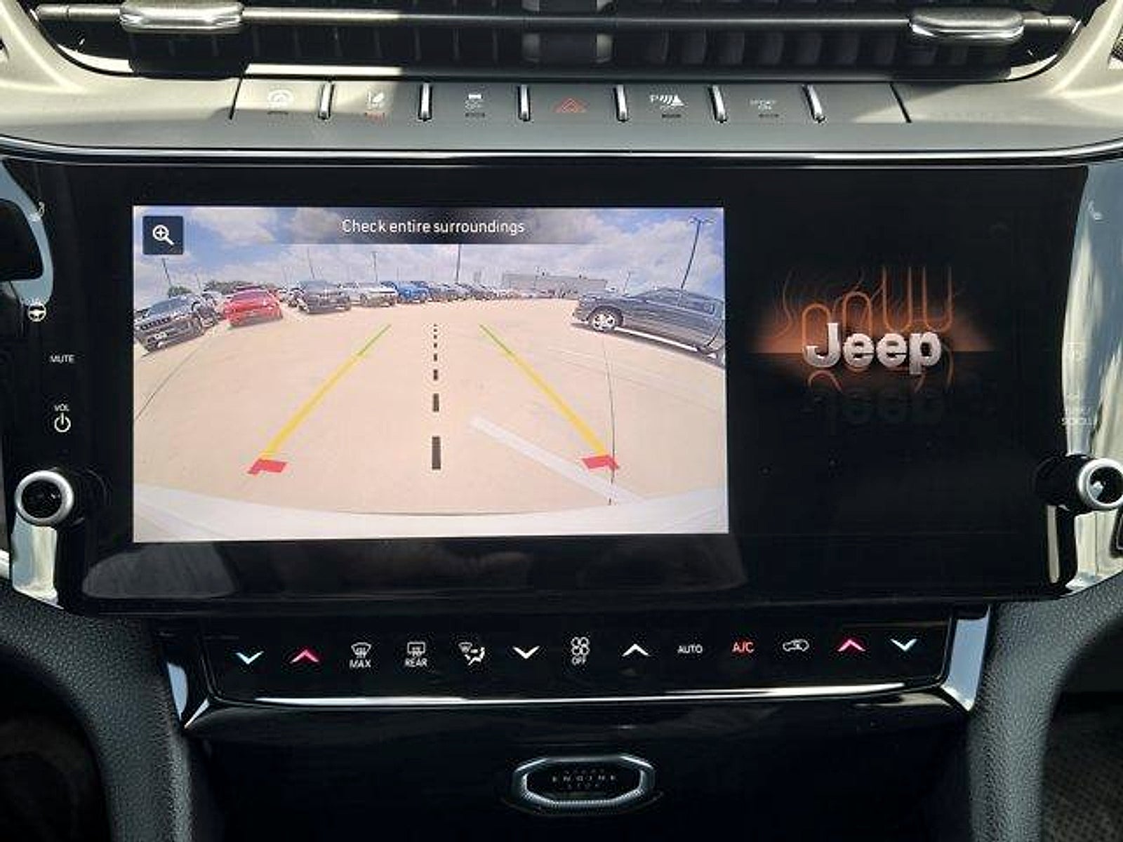 2026 Jeep Grand Cherokee GRAND CHEROKEE L LAREDO ALTITUDE 4X2
