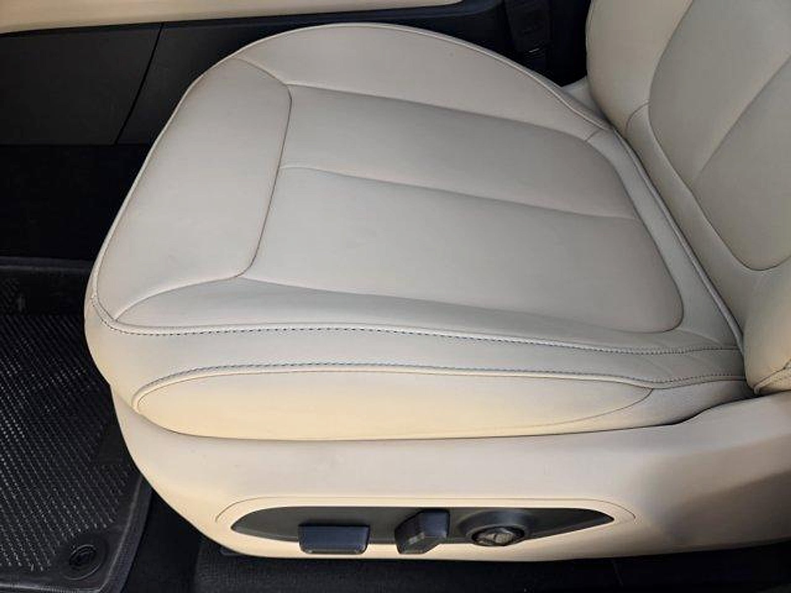 2026 Jeep Grand Cherokee GRAND CHEROKEE L LIMITED 4X2