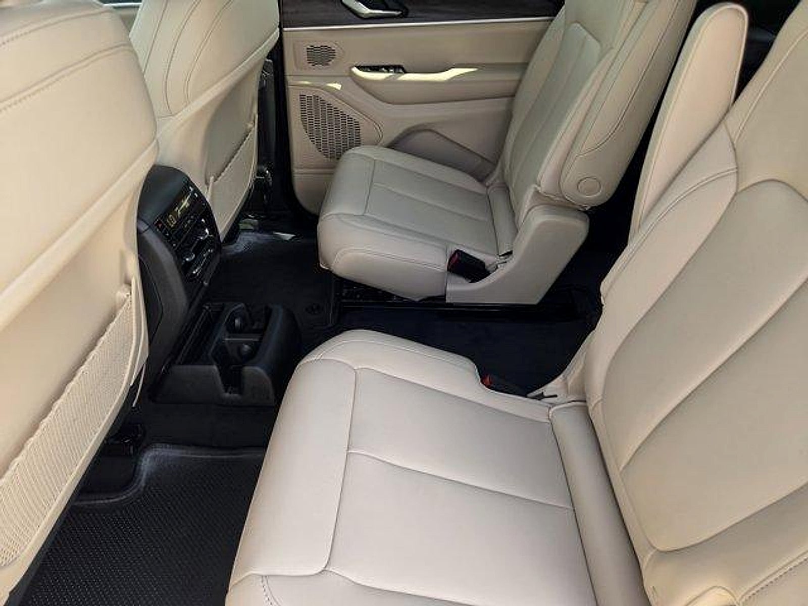2026 Jeep Grand Cherokee GRAND CHEROKEE L LIMITED 4X2