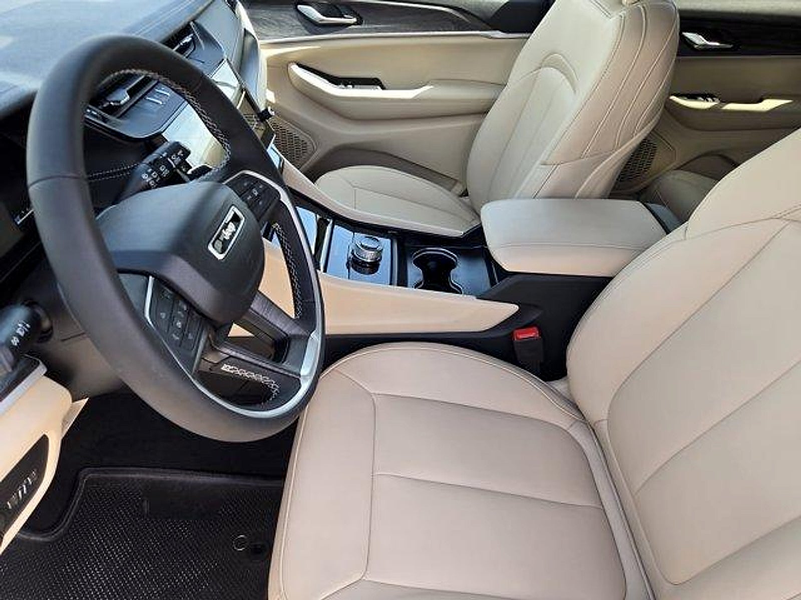 2026 Jeep Grand Cherokee GRAND CHEROKEE L LIMITED 4X2