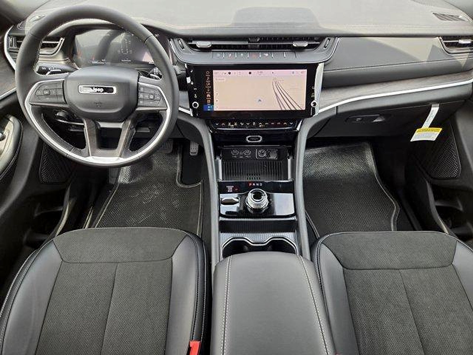 2026 Jeep Grand Cherokee GRAND CHEROKEE L LAREDO ALTITUDE 4X4