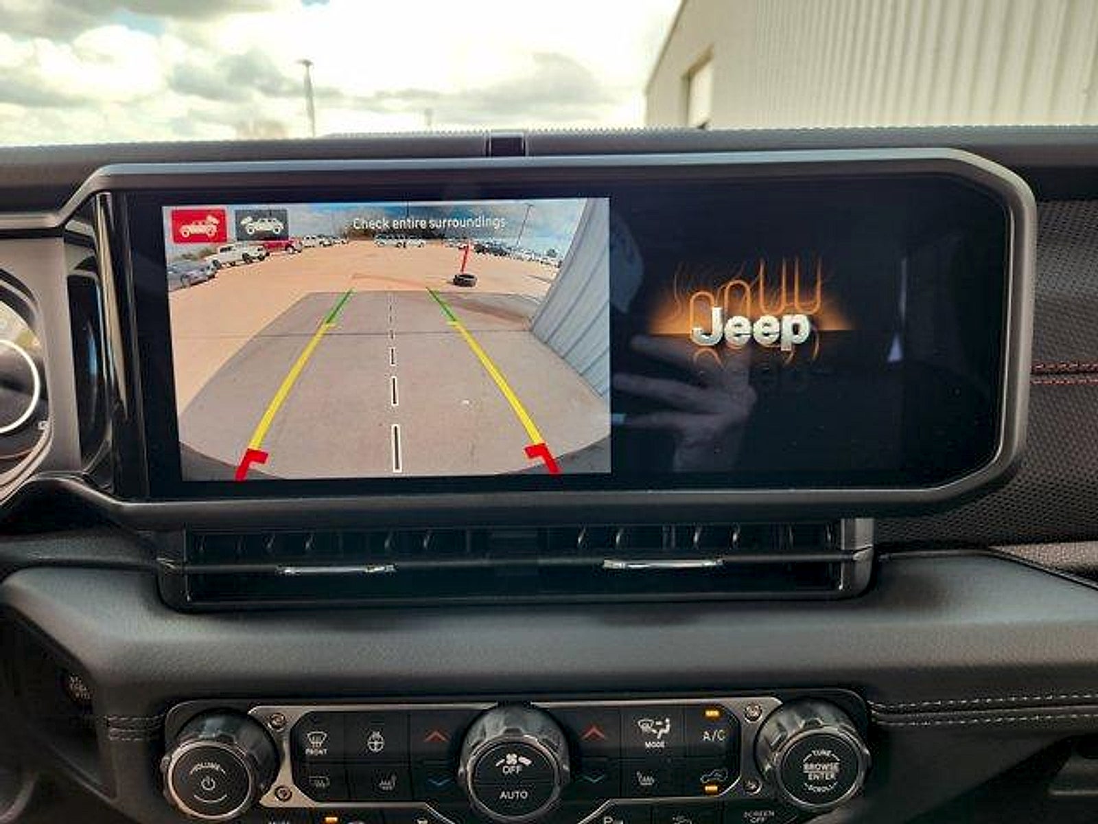 2026 Jeep Wrangler WRANGLER 4-DOOR MOAB 392