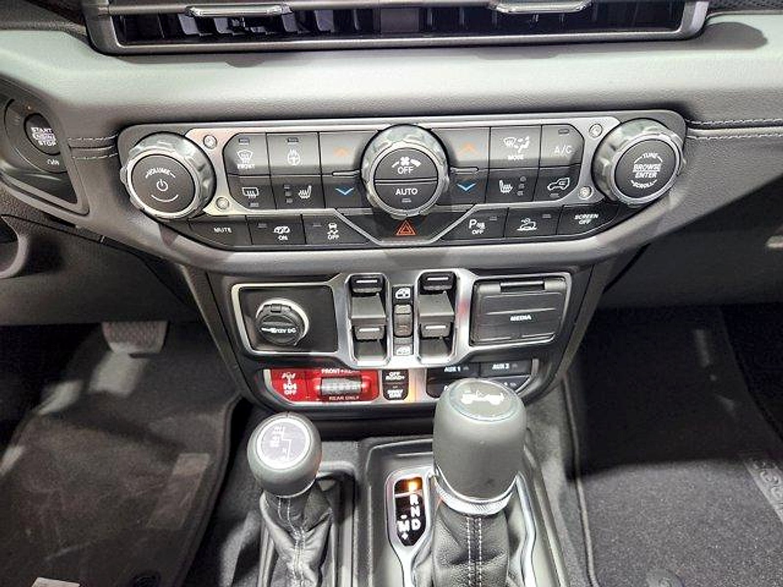 2026 Jeep Wrangler WRANGLER 4-DOOR MOAB 392