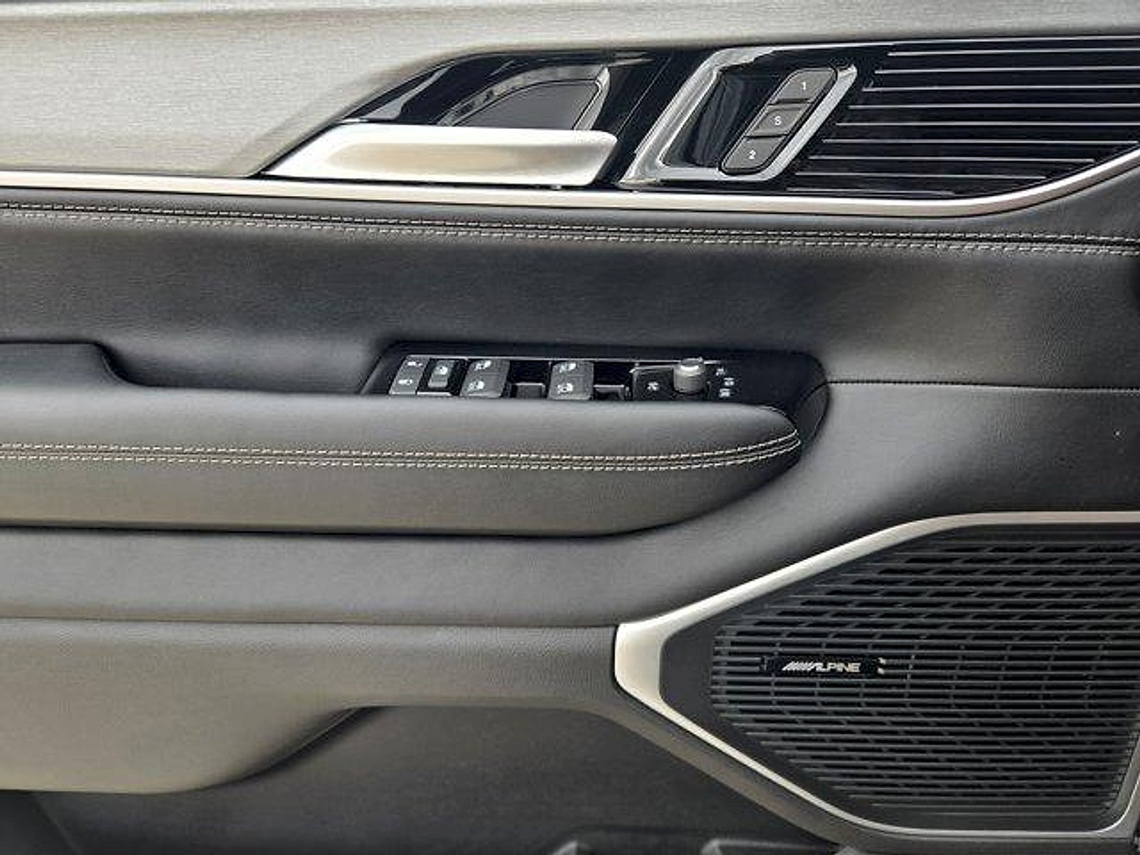 2026 Jeep Grand Wagoneer GRAND WAGONEER L 4X2