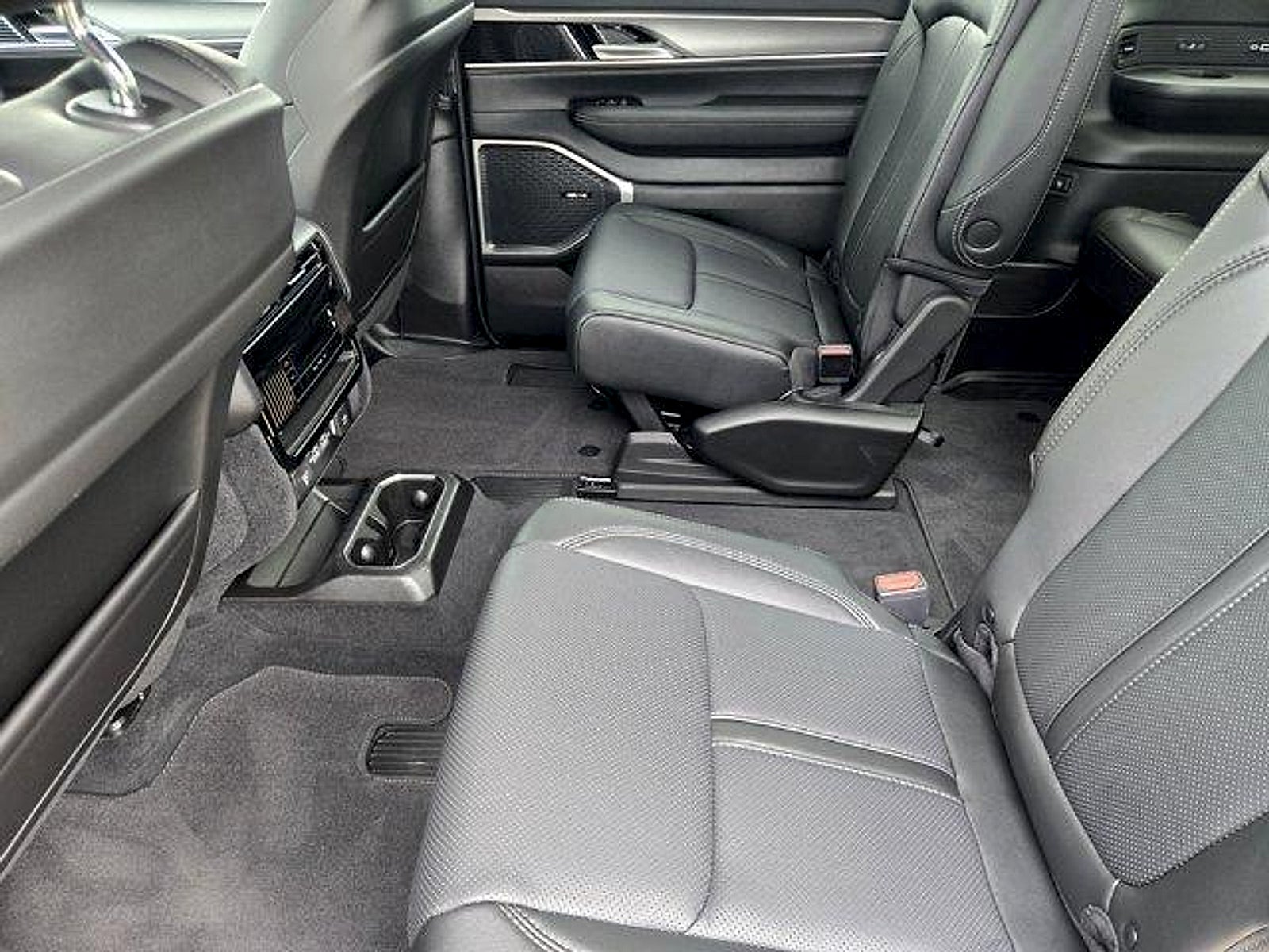 2026 Jeep Grand Wagoneer GRAND WAGONEER L 4X2