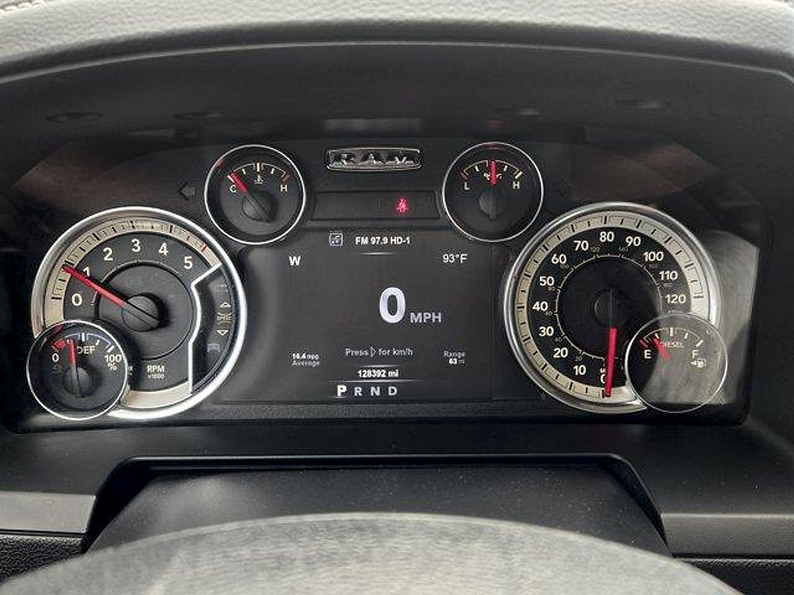 2018 RAM 1500 Laramie Crew Cab 4x4 5'7' Box