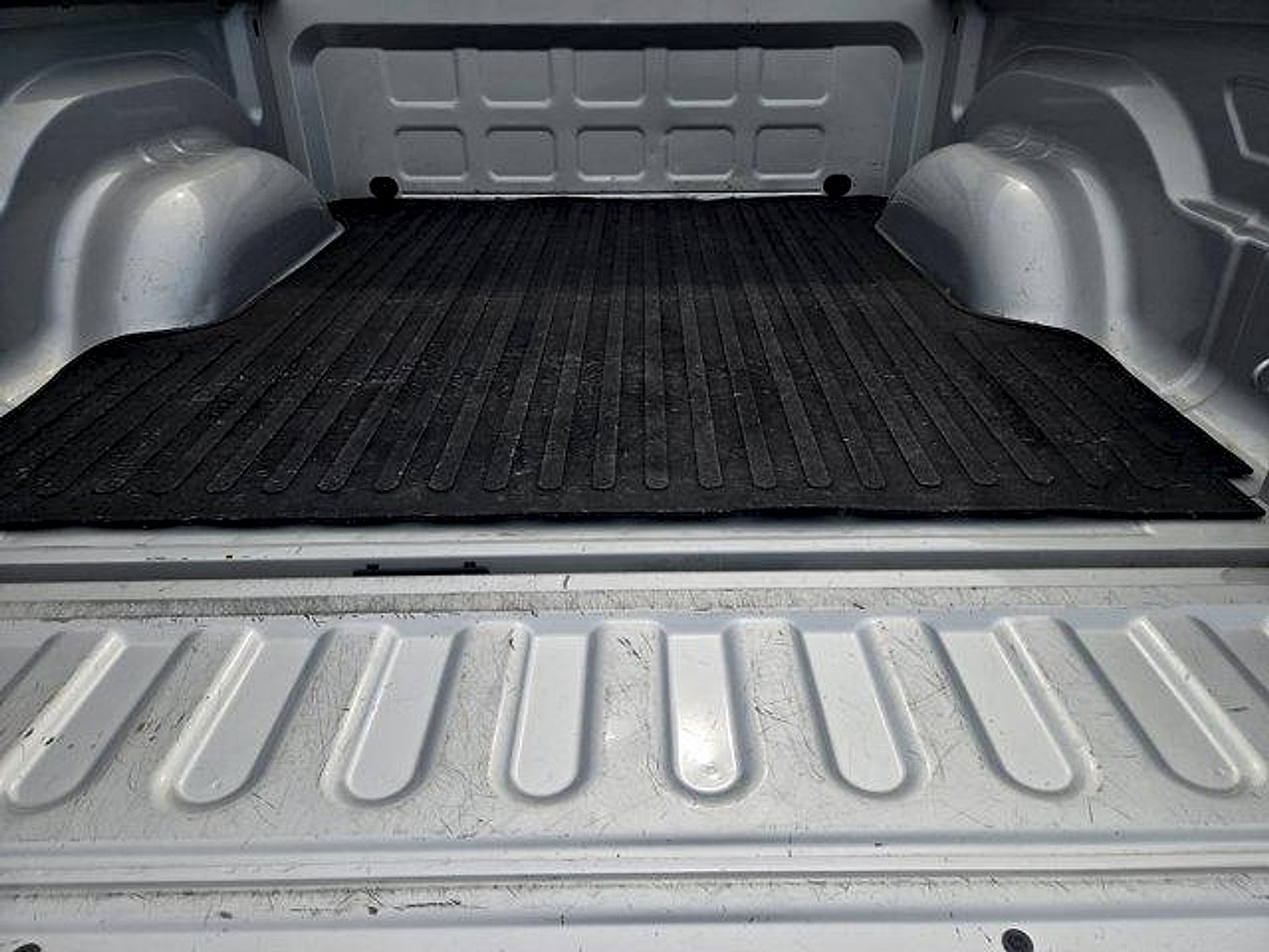 2018 RAM 1500 Laramie Crew Cab 4x4 5'7' Box