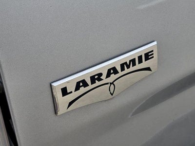 2018 RAM 1500 Laramie Crew Cab 4x4 5'7' Box