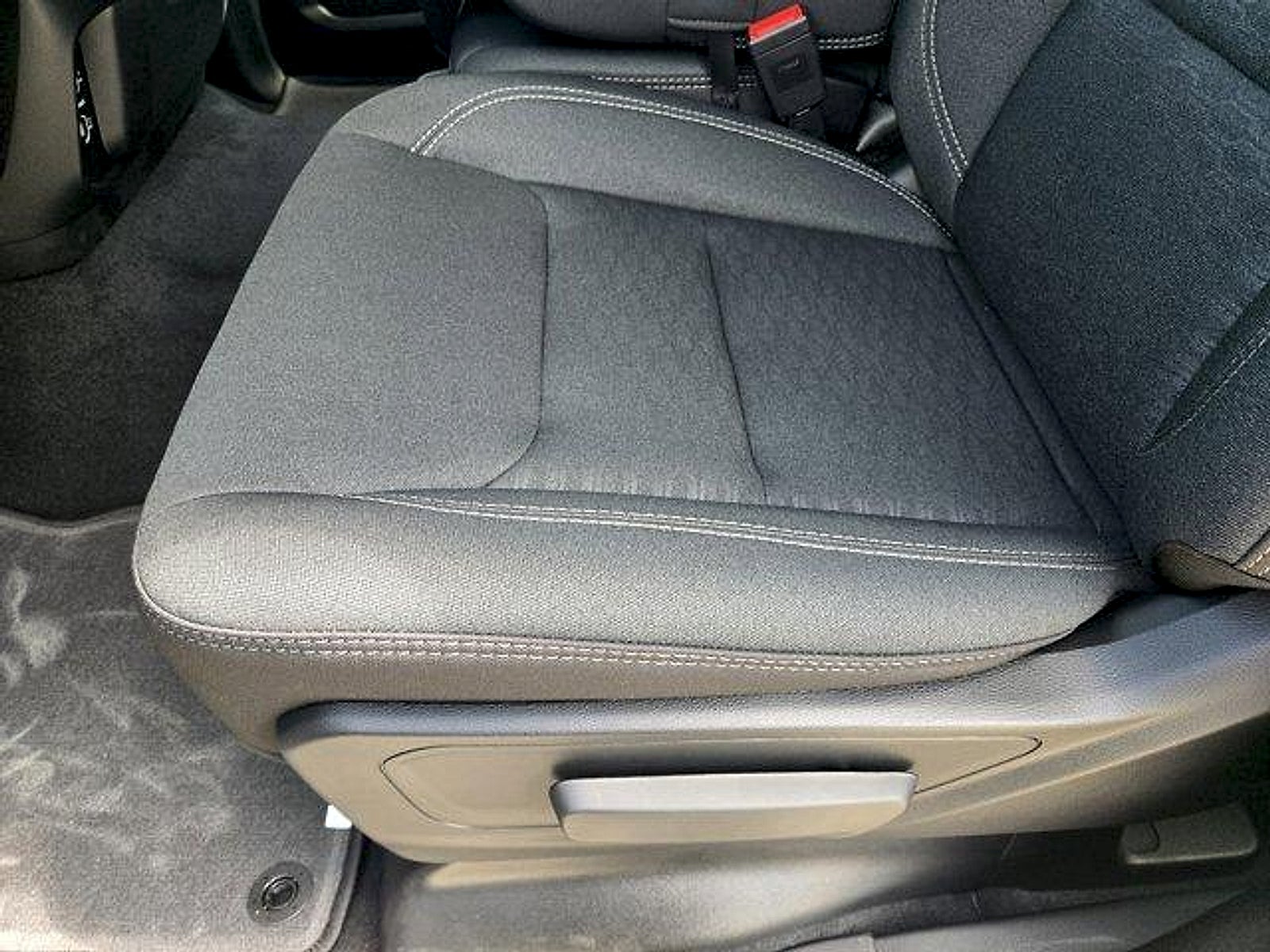 2026 RAM Ram 1500 RAM 1500 TRADESMAN QUAD CAB 4X2 6'4' BOX
