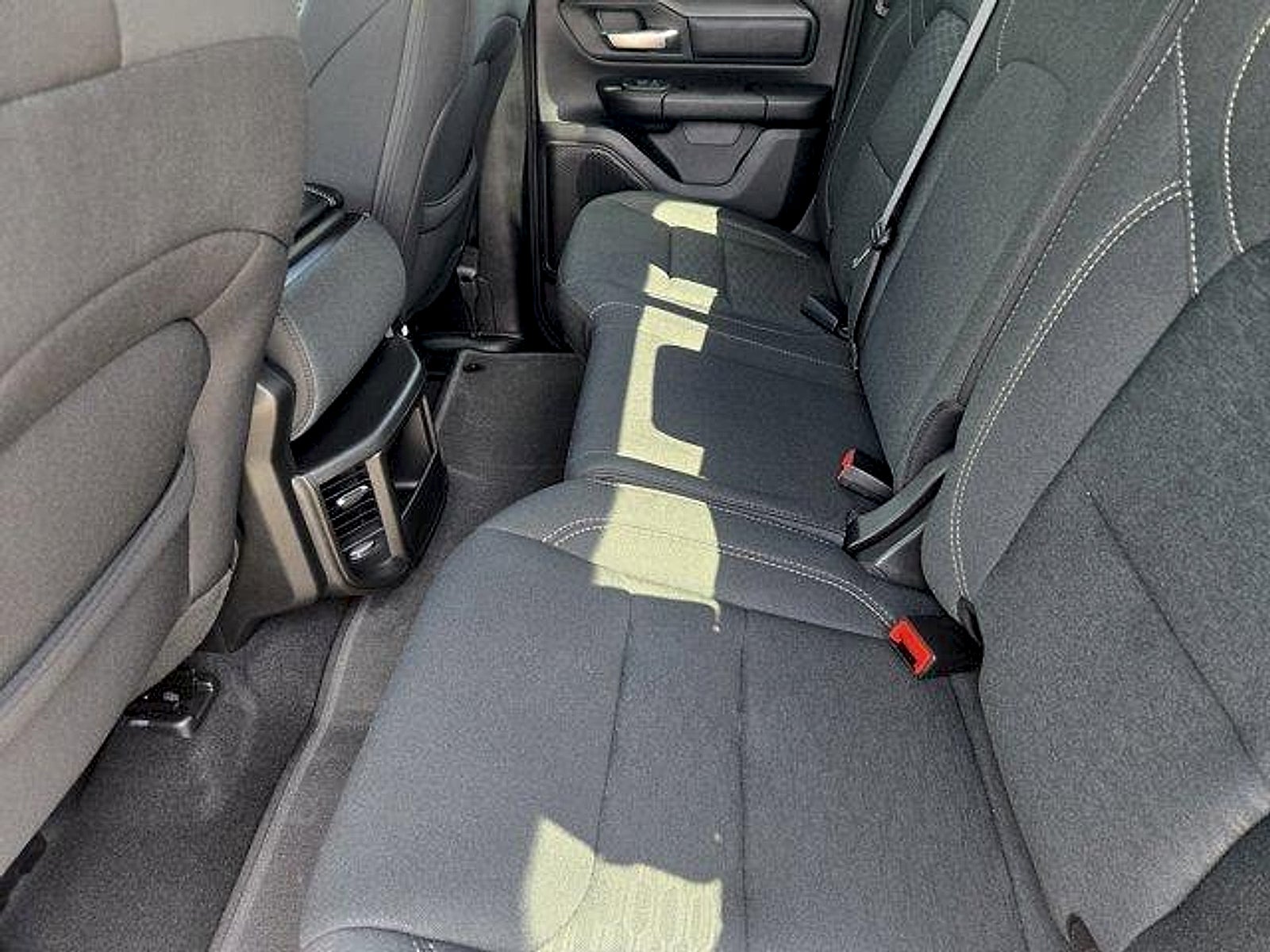 2026 RAM Ram 1500 RAM 1500 TRADESMAN QUAD CAB 4X2 6'4' BOX