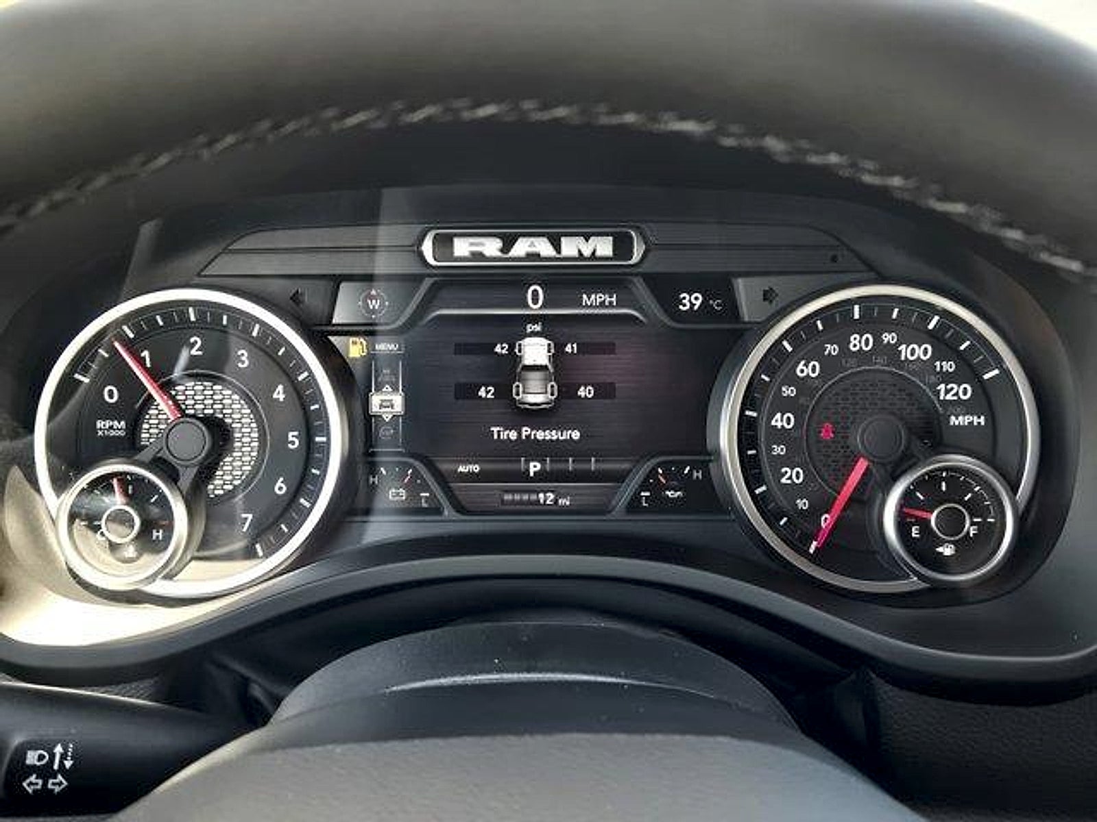 2026 RAM Ram 1500 RAM 1500 LONE STAR CREW CAB 4X2 5'7' BOX