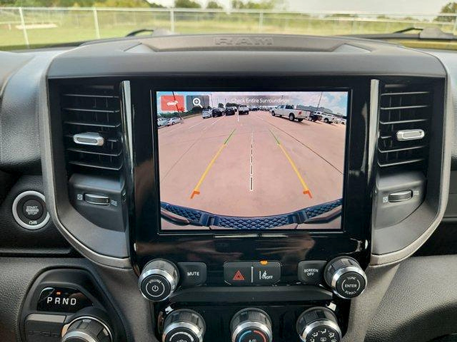 2027 RAM Ram 1500 RAM 1500 EXPRESS CREW CAB 4X2 5'7' BOX