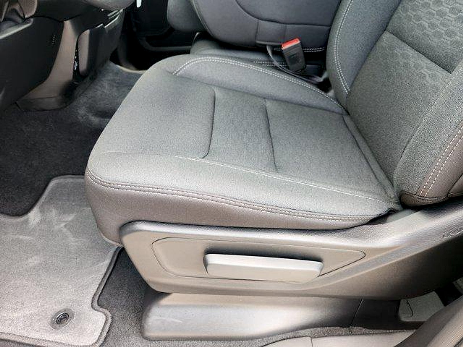 2027 RAM Ram 1500 RAM 1500 EXPRESS CREW CAB 4X2 5'7' BOX