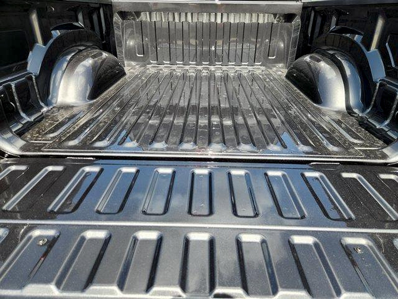 2027 RAM Ram 1500 RAM 1500 EXPRESS CREW CAB 4X2 5'7' BOX