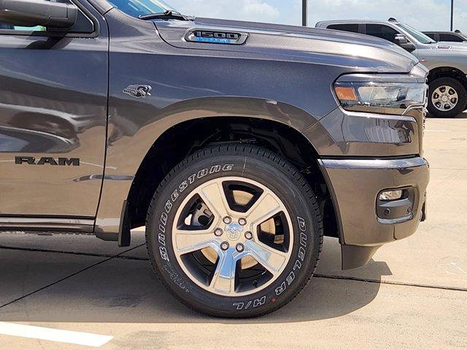 2027 RAM Ram 1500 RAM 1500 EXPRESS CREW CAB 4X2 5'7' BOX