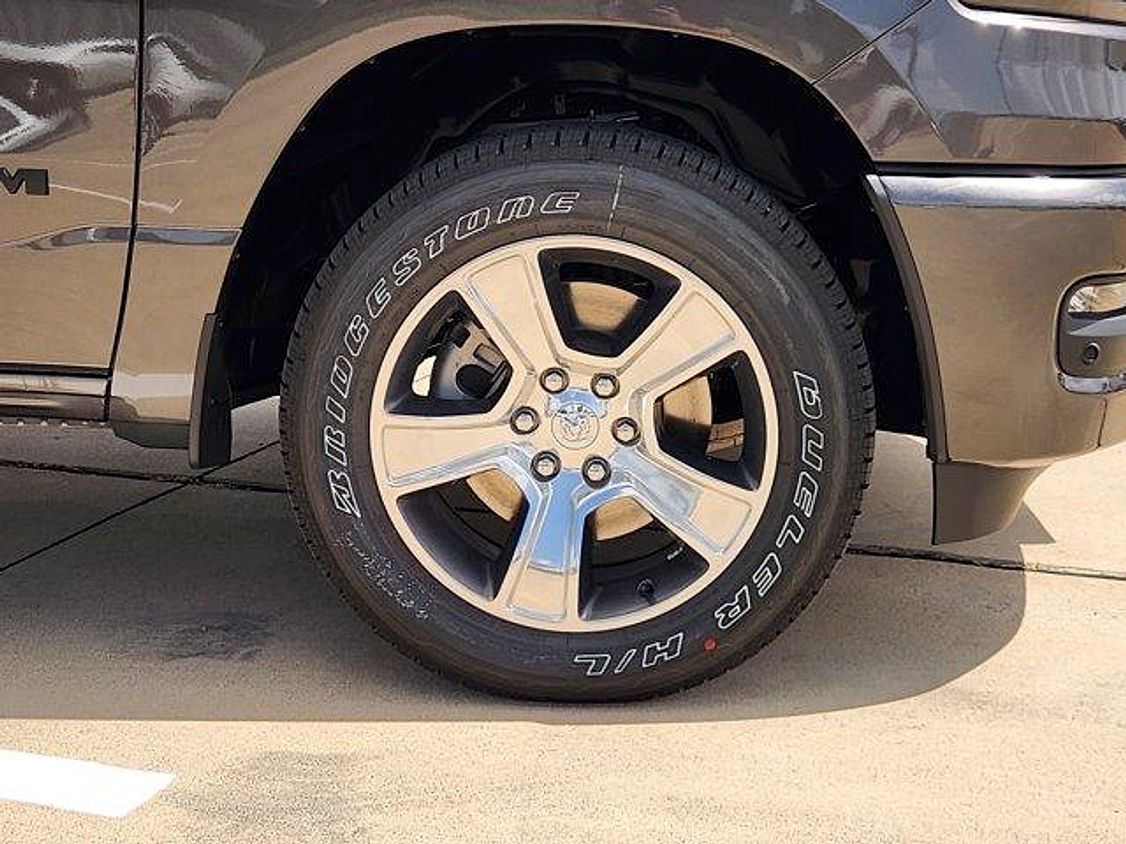 2027 RAM Ram 1500 RAM 1500 EXPRESS CREW CAB 4X2 5'7' BOX