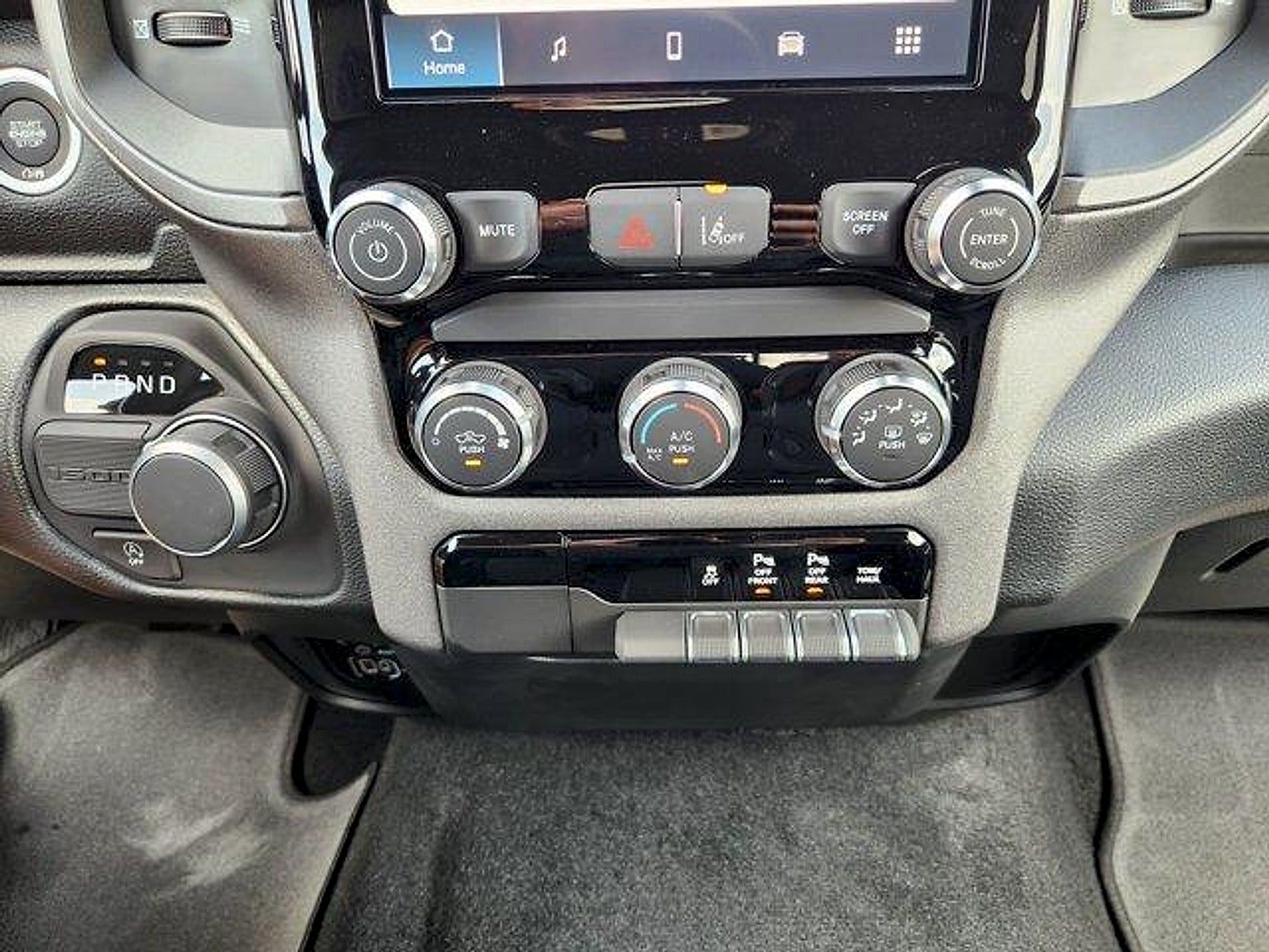 2027 RAM Ram 1500 RAM 1500 EXPRESS CREW CAB 4X2 5'7' BOX