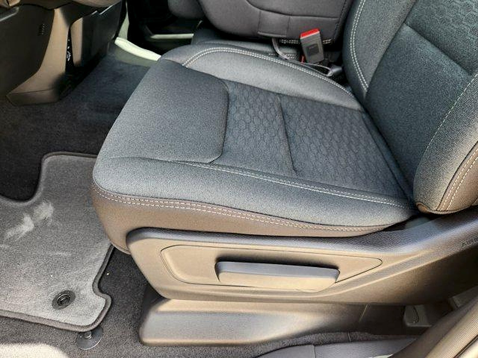 2027 RAM Ram 1500 RAM 1500 EXPRESS CREW CAB 4X2 5'7' BOX