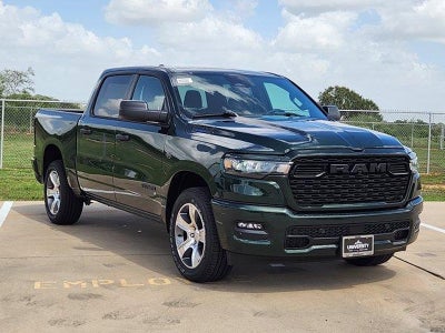 2027 RAM Ram 1500 RAM 1500 EXPRESS CREW CAB 4X2 5'7' BOX