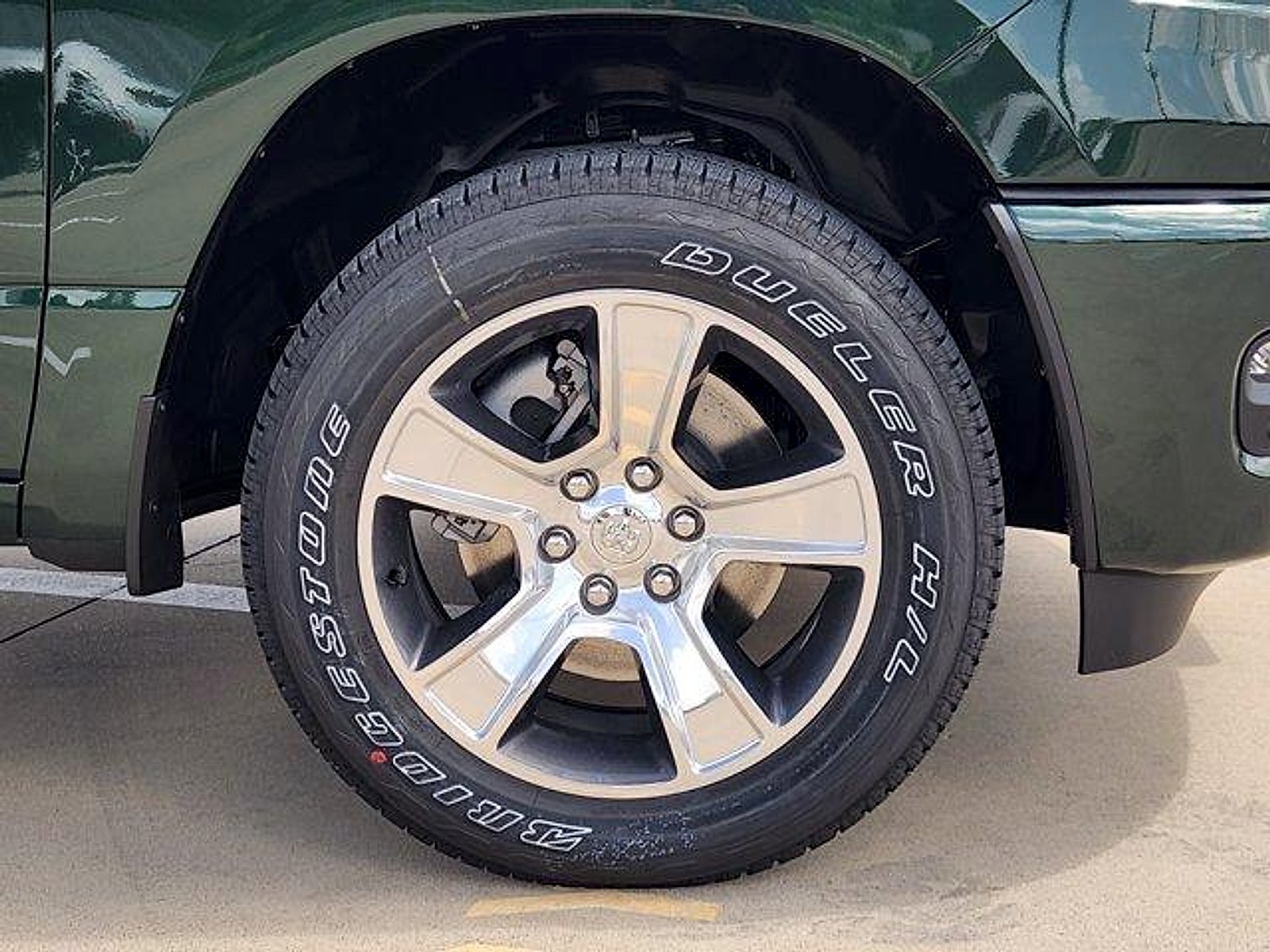 2027 RAM Ram 1500 RAM 1500 EXPRESS CREW CAB 4X2 5'7' BOX