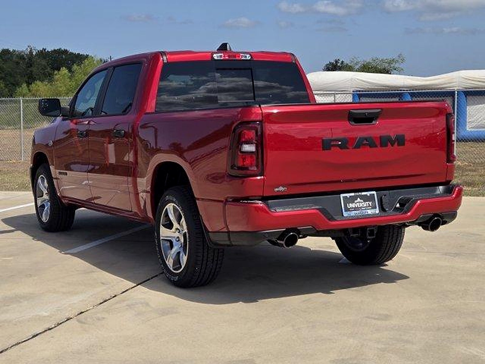 2026 RAM Ram 1500 RAM 1500 EXPRESS CREW CAB 4X2 5'7' BOX