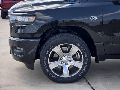 2026 RAM 1500 RAM 1500 EXPRESS CREW CAB 4X2 5'7' BOX