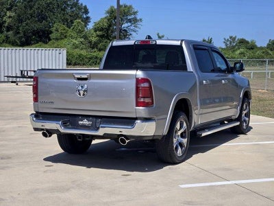 2022 RAM 1500 Laramie Crew Cab 4x2 5'7' Box