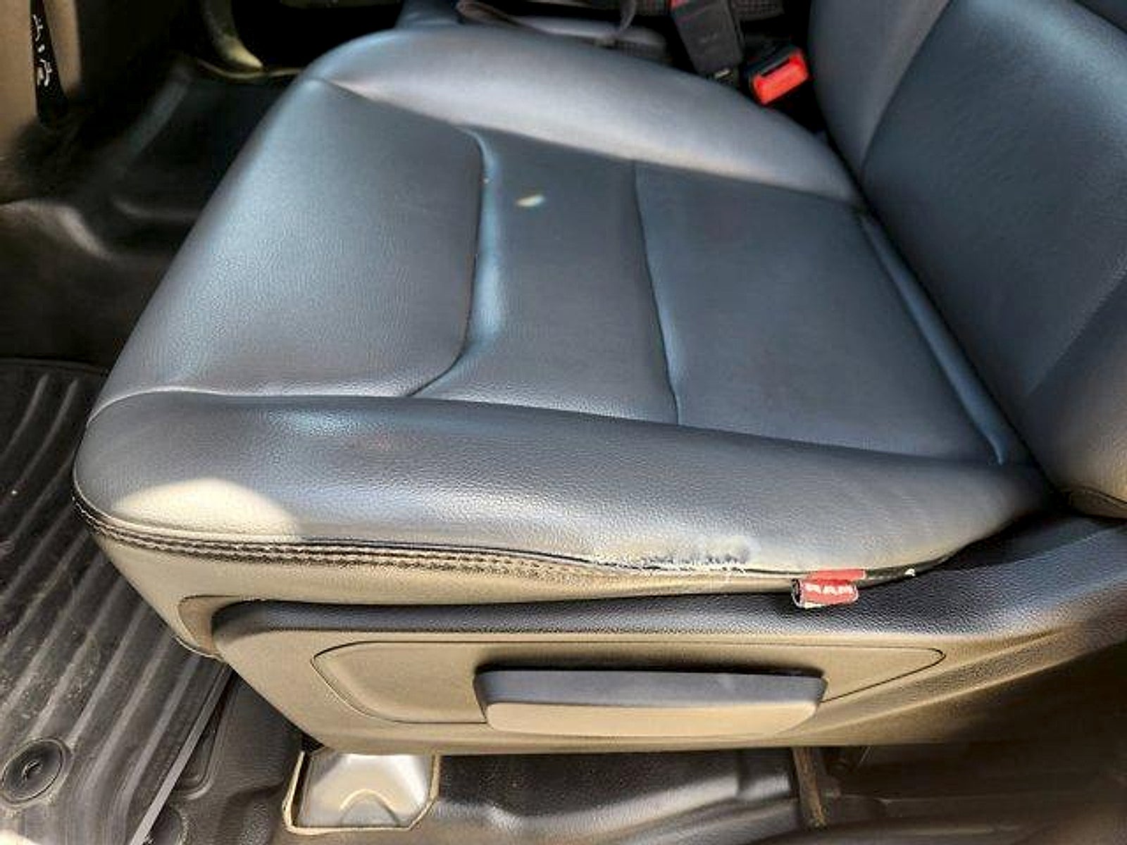 2021 RAM 1500 Tradesman Quad Cab 4x4 6'4' Box