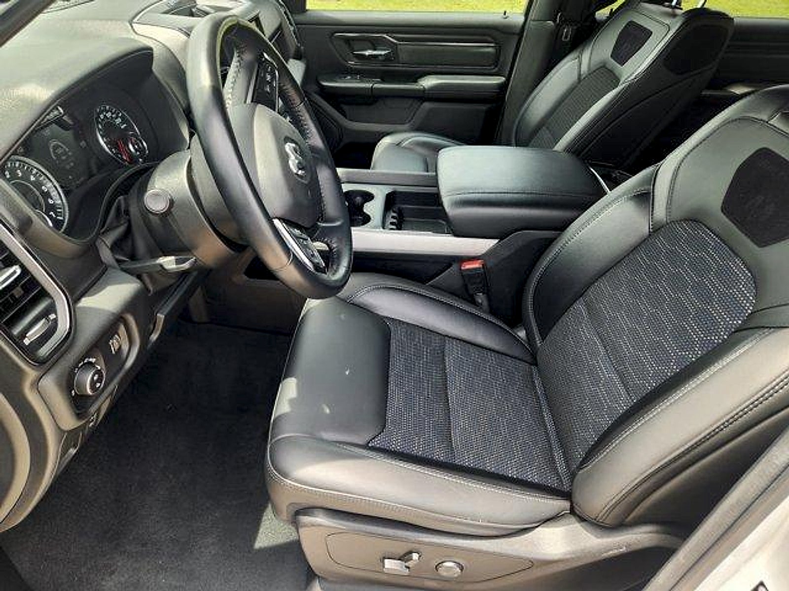 2023 RAM 1500 Lone Star Crew Cab 4x4 5'7' Box