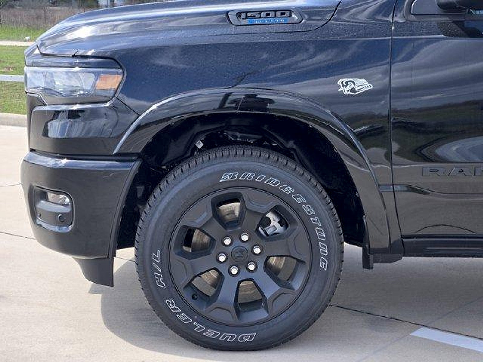 2026 RAM Ram 1500 RAM 1500 LONE STAR CREW CAB 4X4 5'7' BOX