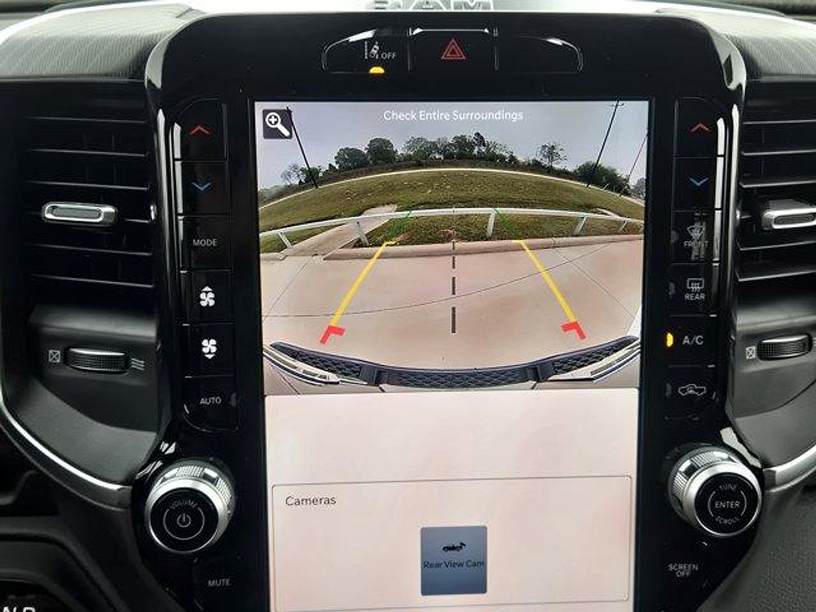 2026 RAM Ram 1500 RAM 1500 LONE STAR CREW CAB 4X4 5'7' BOX