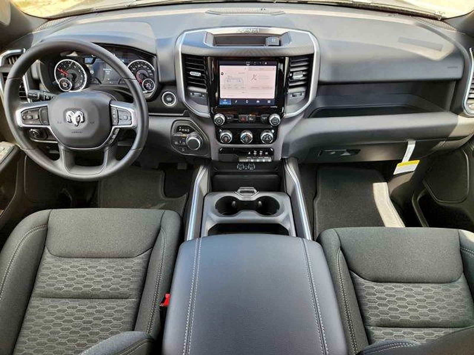 2026 RAM Ram 1500 RAM 1500 EXPRESS CREW CAB 4X4 5'7' BOX