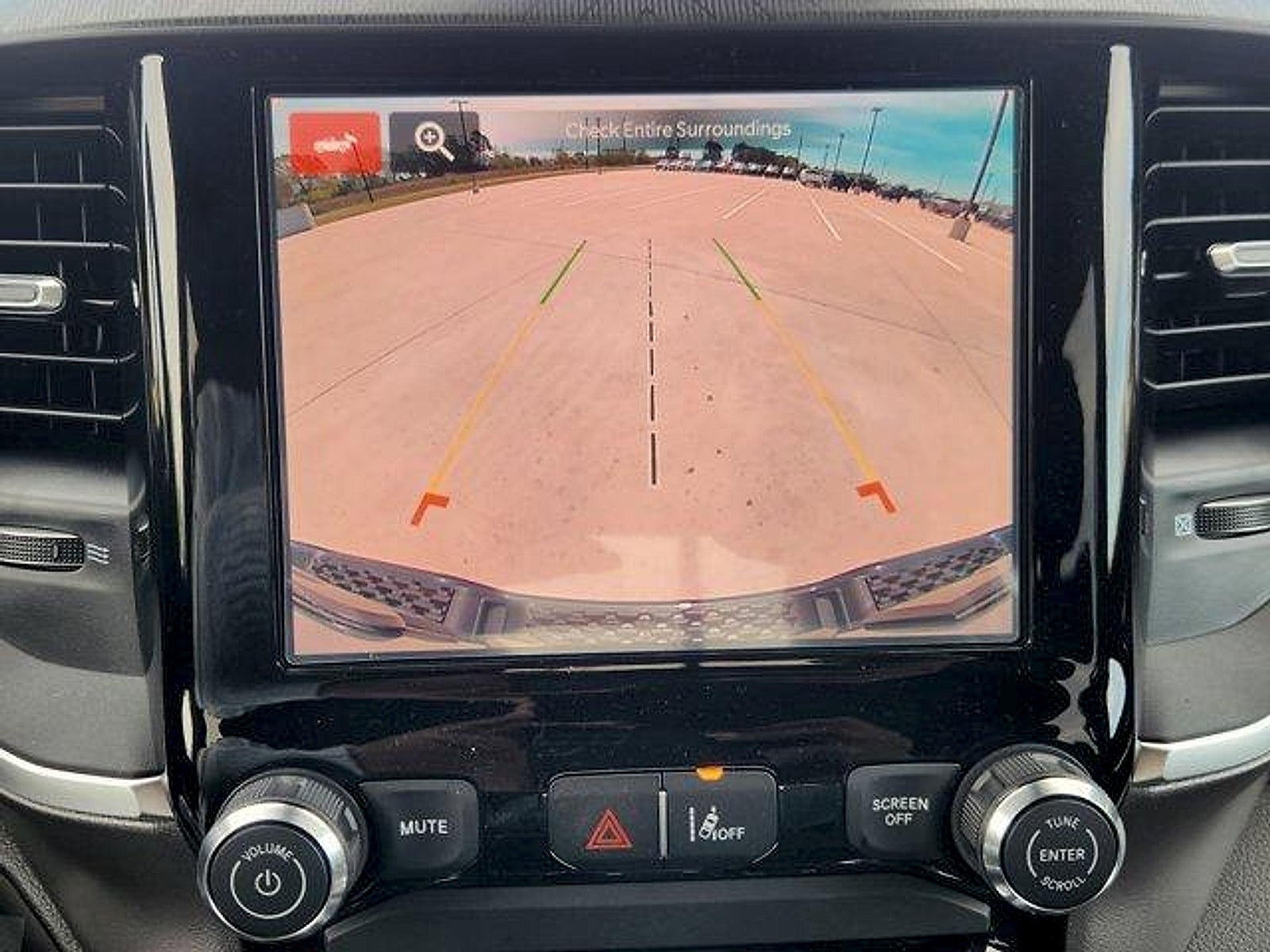 2026 RAM Ram 1500 RAM 1500 EXPRESS CREW CAB 4X4 5'7' BOX