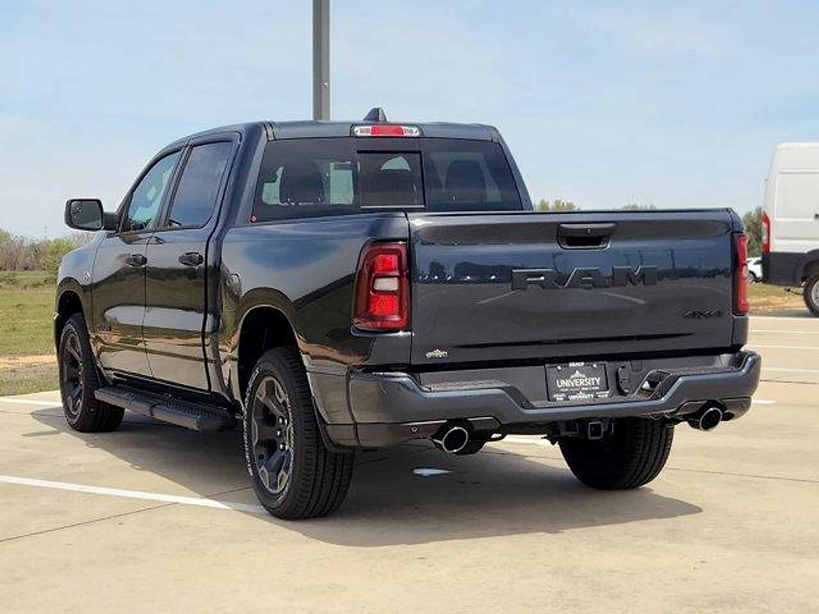 2026 RAM Ram 1500 RAM 1500 EXPRESS CREW CAB 4X4 5'7' BOX