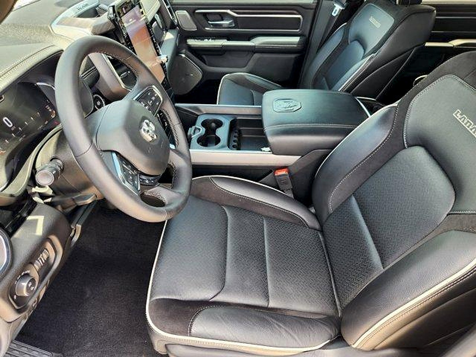 2025 RAM 1500 Laramie Crew Cab 4x4 5'7' Box