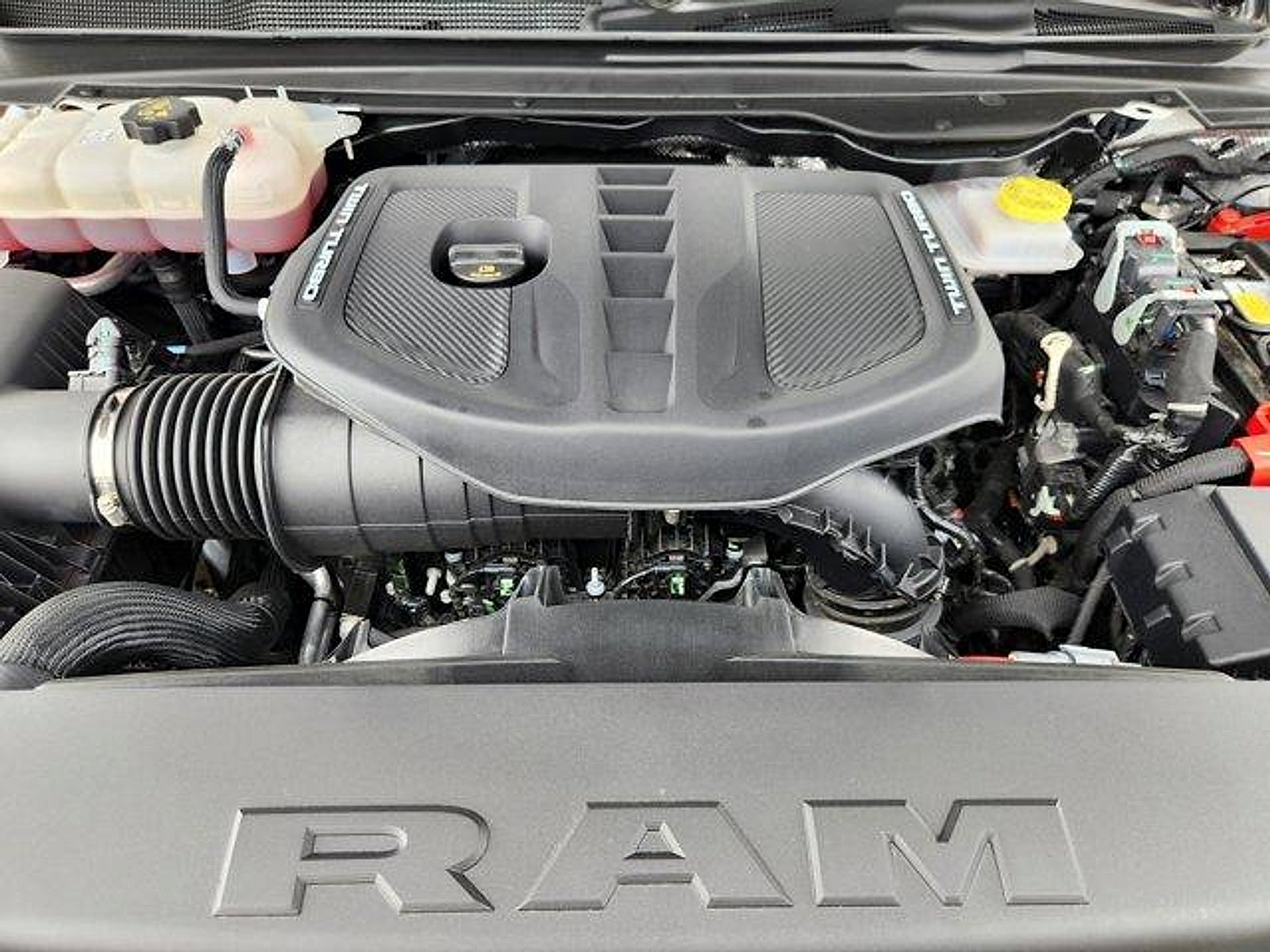 2026 RAM 1500 Tungsten Crew Cab 4x4 5'7' Box