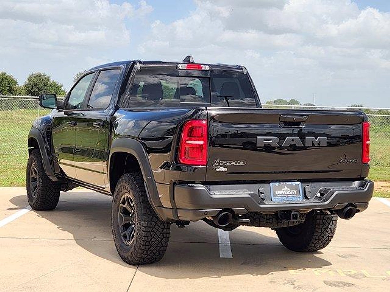 2027 RAM Ram 1500 RAM 1500 RHO CREW CAB 4X4 5'7' BOX