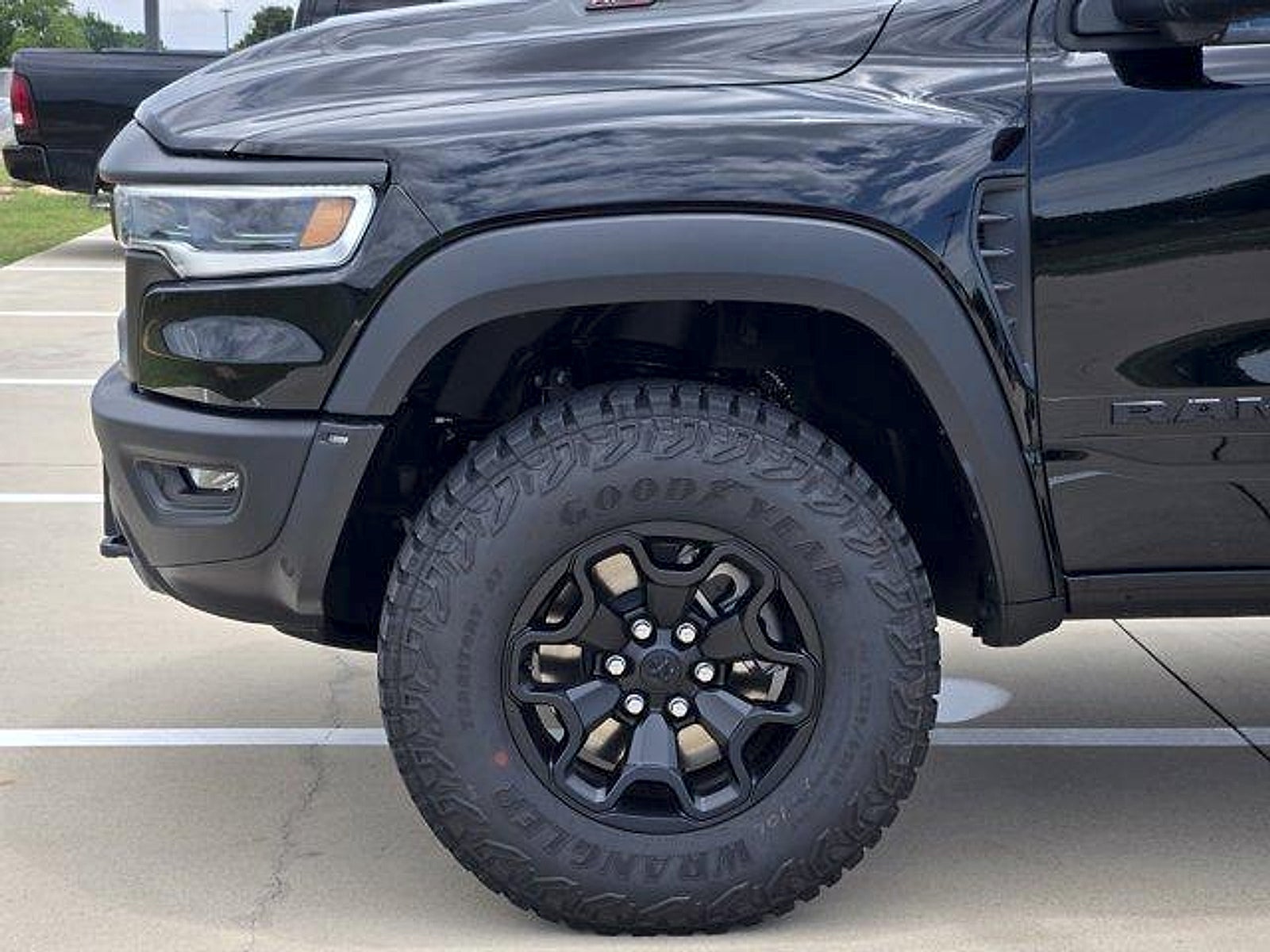 2026 RAM Ram 1500 RAM 1500 RHO CREW CAB 4X4 5'7' BOX