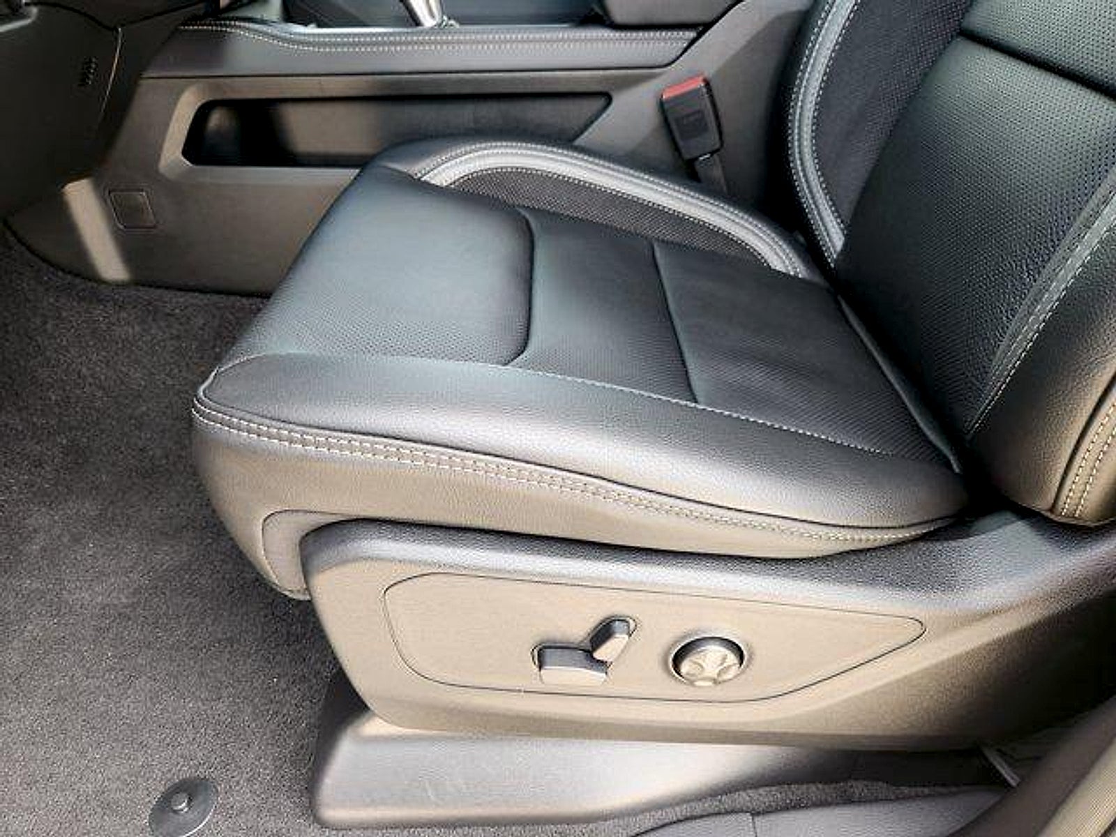 2027 RAM Ram 1500 RAM 1500 RHO CREW CAB 4X4 5'7' BOX