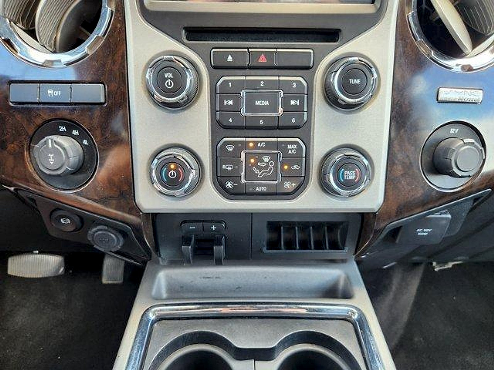 2015 Ford F-250 LARIAT