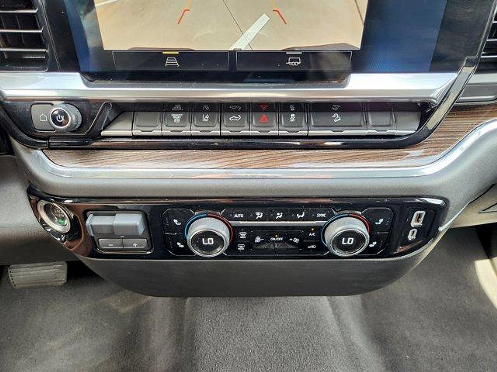 2024 Chevrolet Silverado 2500HD 4WD Crew Cab Standard Bed LT
