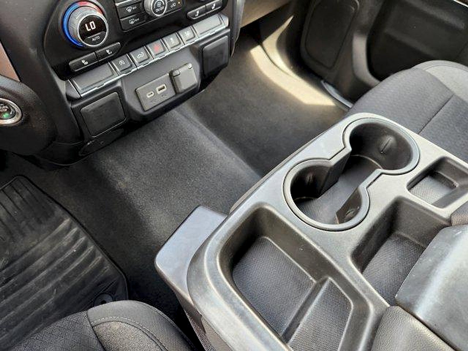 2022 Chevrolet Silverado 1500 LTD 4WD Crew Cab Short Bed LT