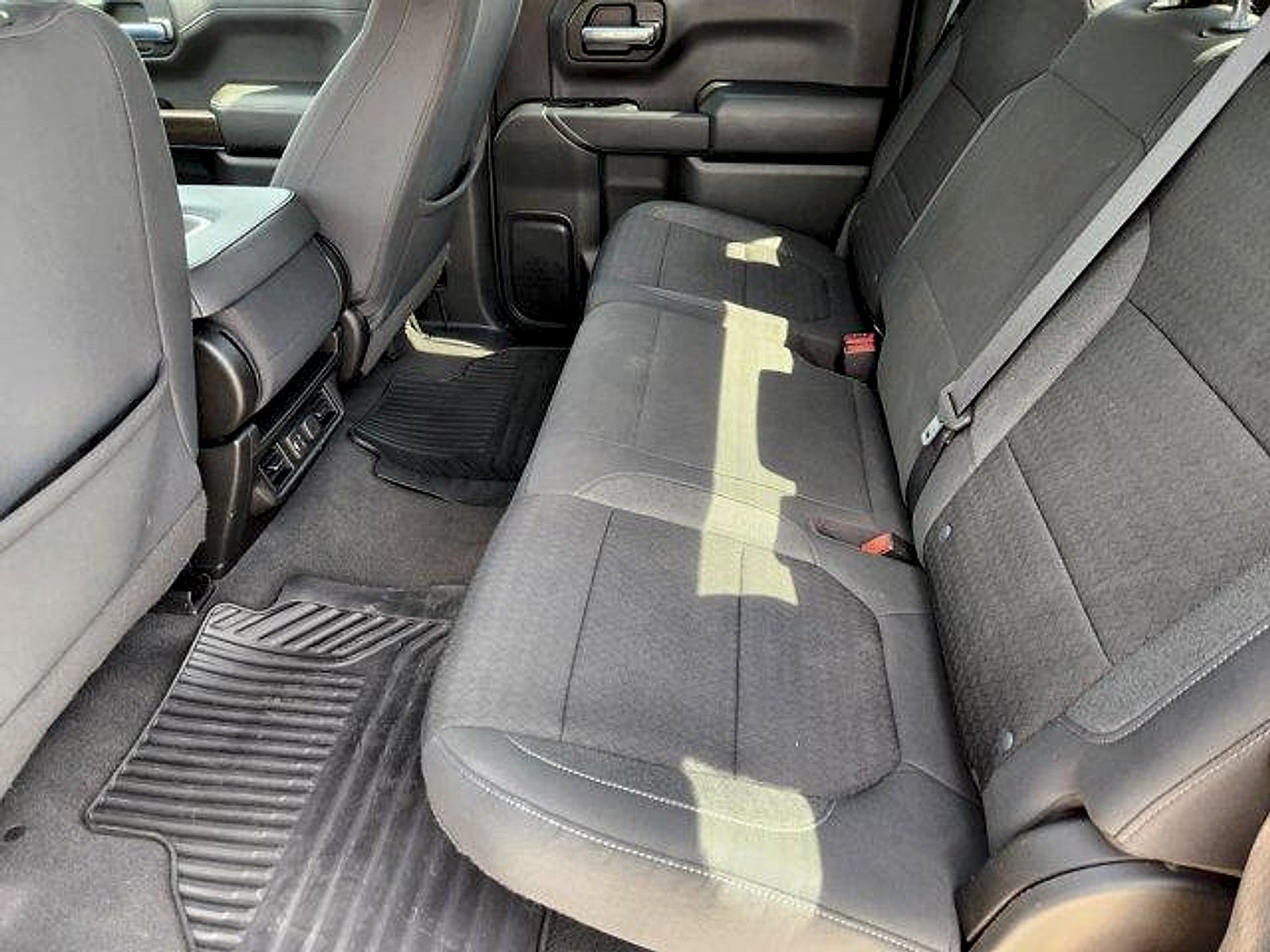 2022 Chevrolet Silverado 1500 LTD 4WD Crew Cab Short Bed LT