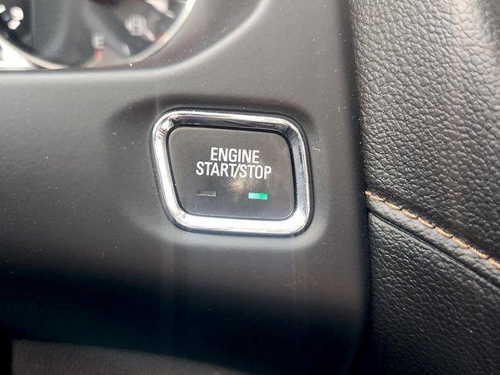 2023 GMC Acadia AWD AT4